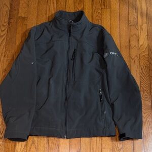 Weatherproof Men's Black Softshell Jacket with Zipper Pockets